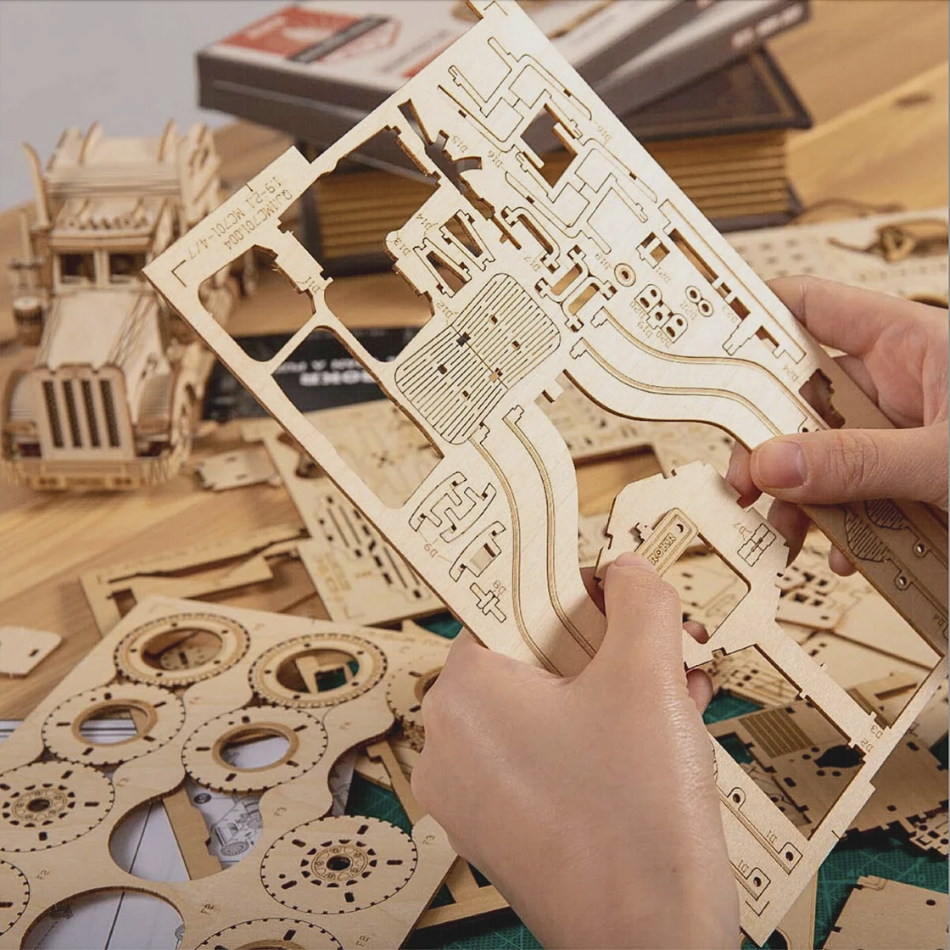 Puzzle 3D in legno modello auto Grand Prix